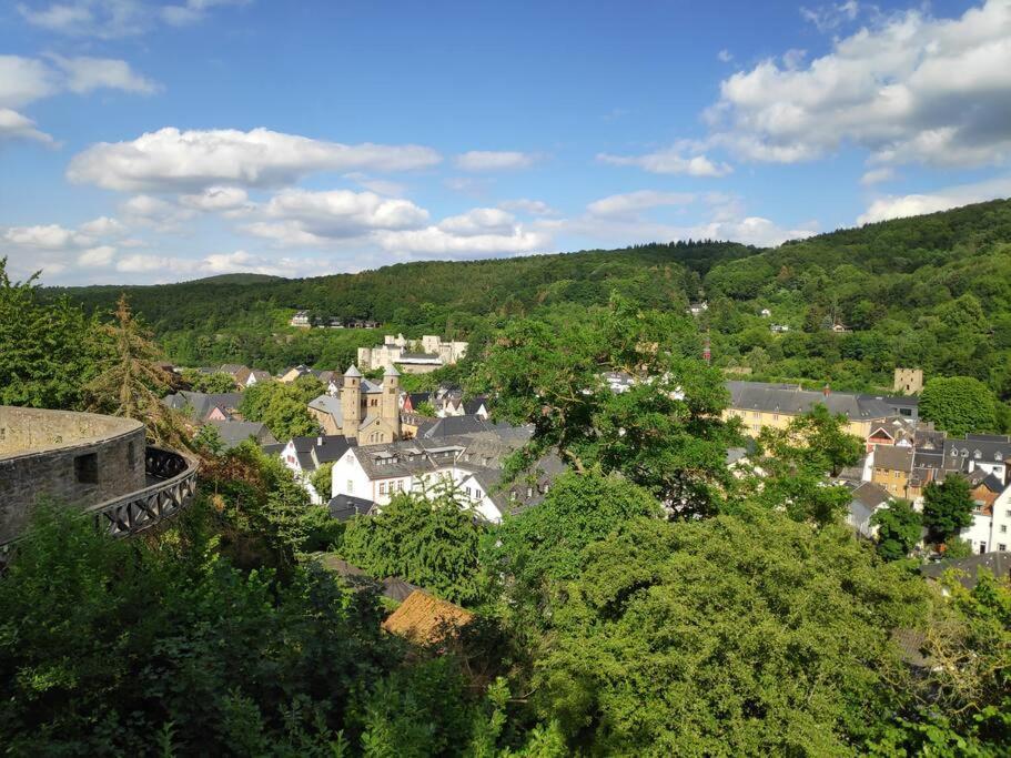 Hideaway Zum Seele Baumeln Lassen ! Bad Muenstereifel